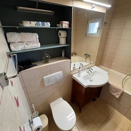 Anna Apartment